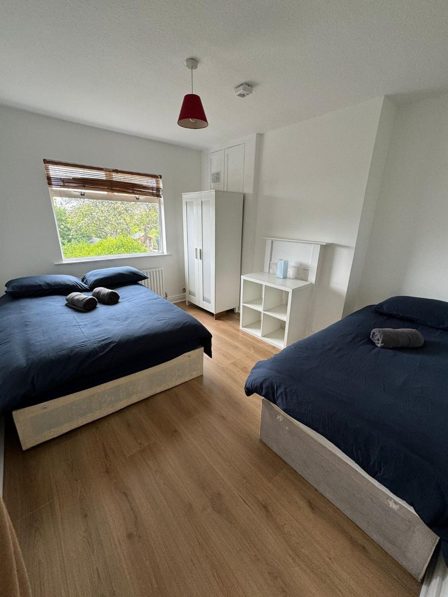 Nice Triple Room At 2 Iveragh Rd-6 Dublin Eksteriør billede